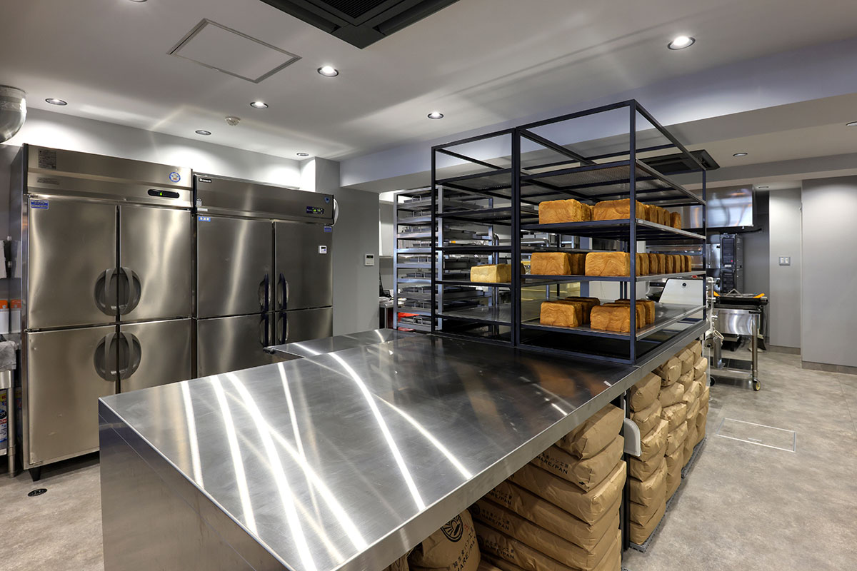 KIMITOWHIP&HARE/PAN premium表参道店7